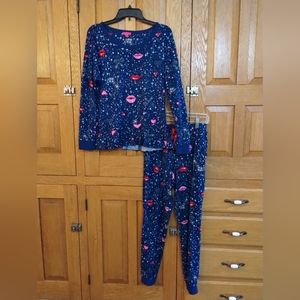 Betsey Johnson 2 piece space & lips blue long sleeve pajama pants set